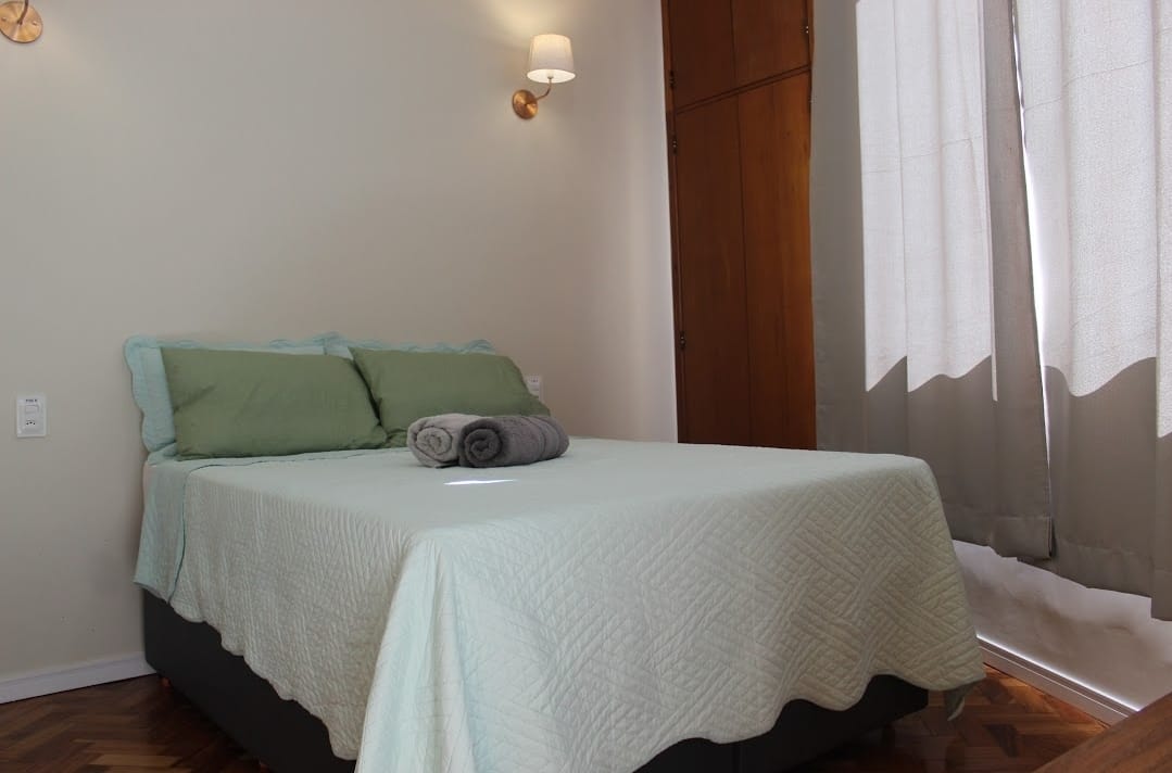 Apartamento a venda Copacabana quarto e sala .